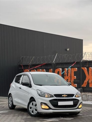 chevrolet trans sport: Chevrolet Spark: 2018 г., 1 л, Вариатор, Бензин, Седан