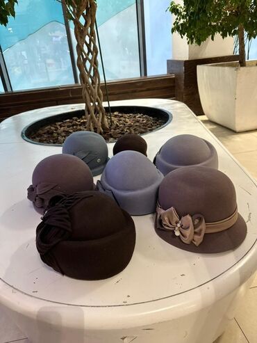 брендовая одежда бишкек: Шляпа, Осень-весна, Фетр, С бантом