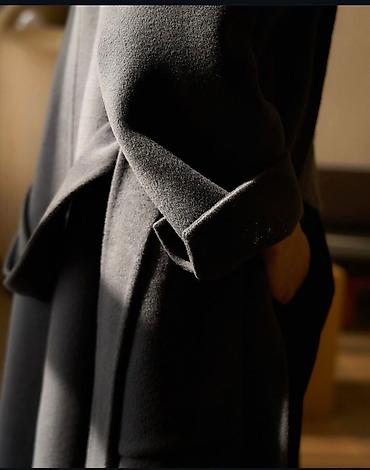 Пальто: Женское пальто-халат темно-серого цвета - Крой: свободный, длина — 10