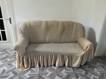 işlənmiş divanlar: Divan, İşlənmiş, Açılan