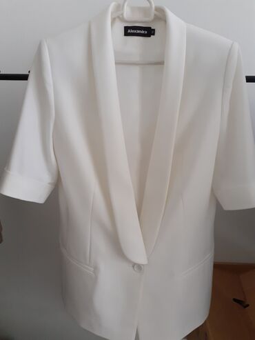 белая женская рубашка: Пиджак, Made in KG, 3XL (EU 46)