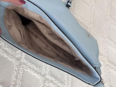 orginal canta: Guess çiyin/çapraz asma çantası – açıq mavi - Material: toxumalı — 3