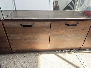 Витрины: Стеклянные торговые витрины для магазина аксессуаров/одежды - — 10