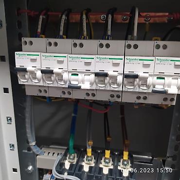 ищу электрика: Salam. Sumqayıt və ətraf ərazilərdə elektrik işlərinin təmiz — 1