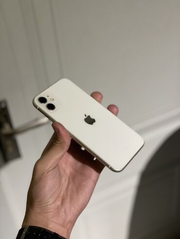 Apple iPhone: IPhone 11, 64 GB, Ağ, Zəmanət, Simsiz şarj, Face ID