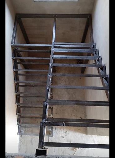 Металлические лестницы: Металлический каркас лестницы, предназначенный для установки внутри at lalafo.kg — 9 Металлические лестницы: Металлический каркас лестницы, предназначенный для установки внутри — 9