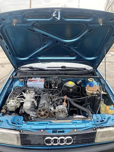 Audi: Audi 80: 1990 г., 1.8 л, Механика, Бензин, Седан — 9