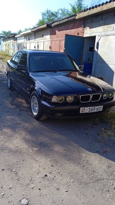 продаю бмв е36: BMW 5 series: 1993 г., 1.8 л, Механика, Бензин, Седан