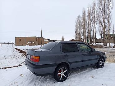 Volkswagen: Volkswagen Vento: 1992 г., 1.8 л, Седан — 2