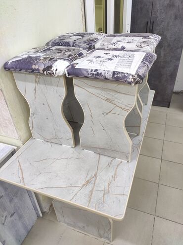 Кухонные столы: Столы Столы кухонные из российкого материала Длина 1.10 Ширина 65 — 7