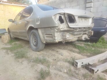 Другие детали кузова: Nissan Cefiro Maxima A33 
Ниссан Цефиро Максима А33 
кузовные детали
