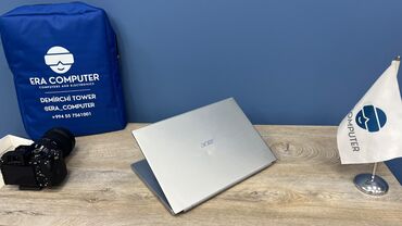 Apple MacBook: Apple MacBook, 13.3 ", Intel Core i5, 256 GB — 14