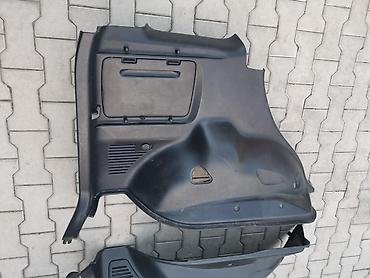 Ostali delovi enterijera: TAPACIR GEPEKA ZA TOYOTA RAV 4 OD 2001. DO 2005. GOD — 3