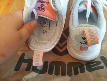 Women's Sneakers and athletic shoes: QADIN 60 AZN VE USAQ 48AZN GEYINILMEYIB UŞAQ (37 VE 31 RAZMER) VE 5-10 — 4