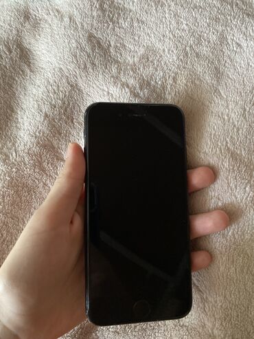 Apple iPhone: IPhone 7, Qara, Barmaq izi