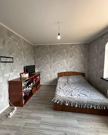 бир: ✨ Продаётся дом в с. Сокулук ✨ 🏡 Характеристики: • — 6