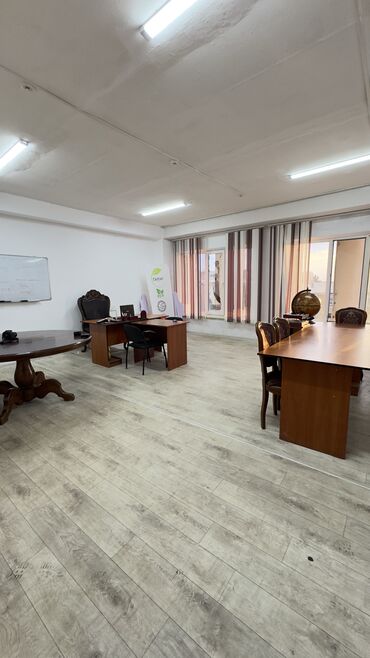 продаю офис 107 м² с ремонтом с мебелью административное здание 1 этаж: Сдаю Офис, 41 м², В административном здании, 1 линия