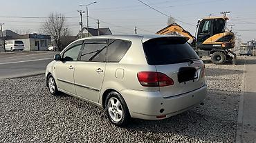 Toyota: Toyota Ipsum: 2001 г., 2.4 л, Автомат, Бензин, Минивэн — 2
