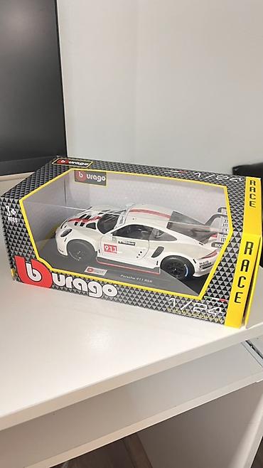 Модели автомобилей: Продаю модель Bburago 1:24 Porsche 911 RSR GT. Оригинал — 9