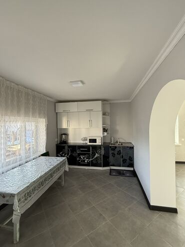 Посуточная аренда домов: Гостевой дом «Домик» КАРАКОЛ. Inst: guesthouse_domik.karakol Рядом — 6