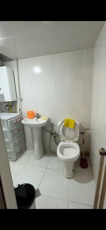 tualet ucun unitaz: Sanitar qovşaq – hamam/tualet komplekti. Təcili satılır az istifadə — 1