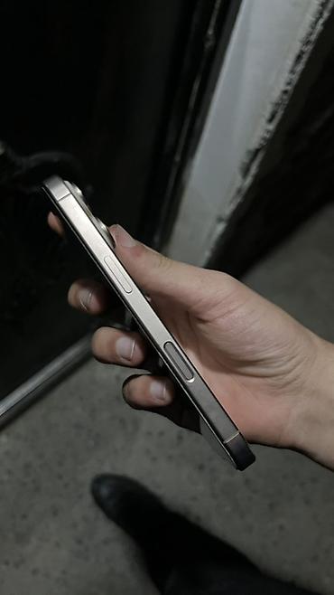 apple 8: IPhone 16 Pro, 128 GB, Desert Titanium, Barmaq izi, Face ID — 5