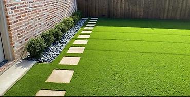 Резиновая плитка: Искусственный газон может играть роль основного элемента в ландшафтном — 6