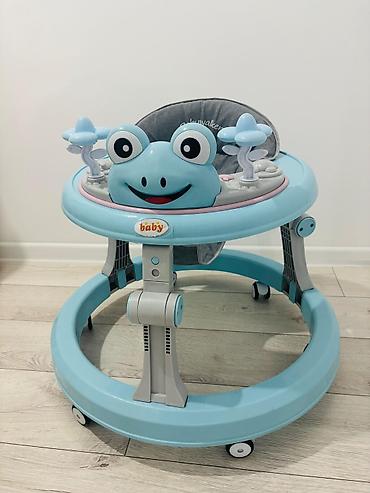 ходунки для малышей: Детские ходунки Babywalker, голубые - Круглая устойчивая база с — 1