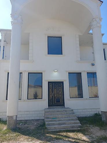 Həyət evləri və villaların satışı: Satılır: həyət evi/villa - İki mərtəbəli, sütunlu fasadlı geniş həyət — 25