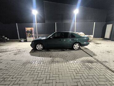 стекло на фару мерс 124: Mercedes-Benz E-Class: 2000 г., Седан