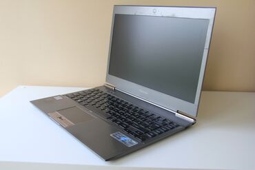 камера для компьютера: Ультрабук, Toshiba, 4 ГБ ОЗУ, Intel Core i5, 13.1 ", Б/у, Для работы, учебы, память SSD