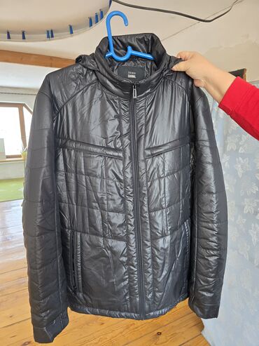 Куртки: Новая куртка мужскаяни разу не одевалитолько примеряли,этикетки — 1