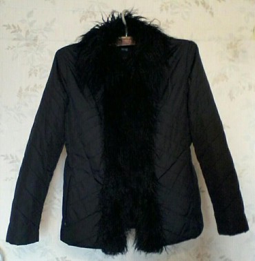 женская зимняя теплая куртка: Пуховик