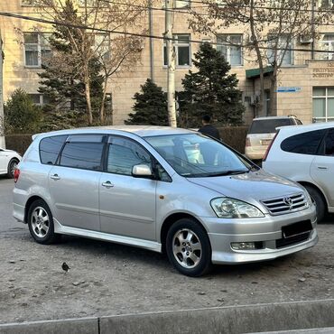 Toyota: Toyota Ipsum: 2003 г., 2.4 л, Автомат, Бензин, Минивэн