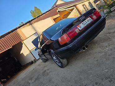 кочкор авто: Audi 100: 1991 г., 2.6 л, Кол менен иштөөчү, Бензин, Седан — 9