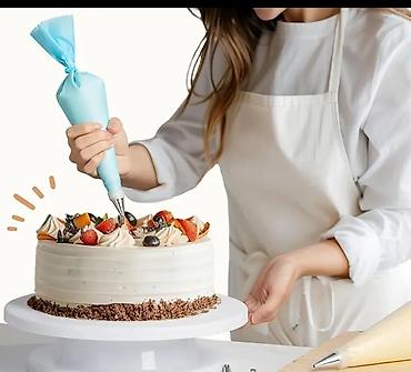 reqem tortlar: Tort və şiriniyyat qabı, rəng - Ağ — 1