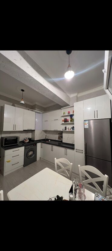 Qaçış trenajorları: Mətbəx mebeli 500azn satilir. 210/350sm olcusu. Ustunde qaz,aspirator