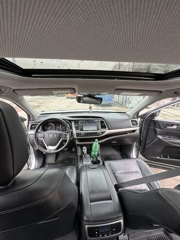 Toyota: Toyota Highlander: 2018 г., 3.5 л, Автомат, Бензин, Кроссовер — 7