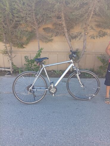 velosiped almaniya: İşlənmiş Şəhər velosipedi 28", sürətlərin sayı: 24