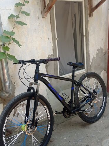 1 ayın velosipedidir real aliciya endirim var tek prablemi trosdur