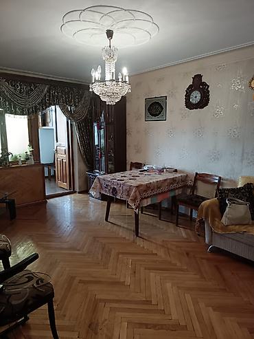 Mənzillər: Bakı, Bakıxanov qəs., 3 otaqlı, Köhnə tikili, 70 kv. m — 1