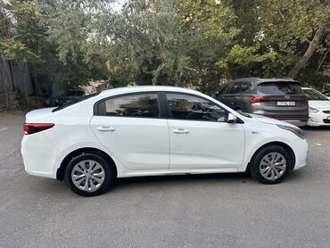 kia optima 2012: Kia Rio: 1.6 l | 2018 il Sedan