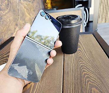 Техника и электроника: Samsung Galaxy Z Flip6, Б/у, 256 ГБ, цвет - Черный, 1 SIM, 2 SIM, eSIM — 5