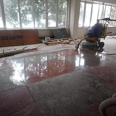 Напольные работы: Выравнивание пола, Стяжка пола, Реставрация разного типа пола Больше 6 лет опыта — 3