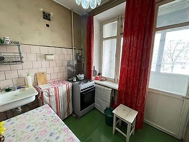 Продажа квартир: 3 комнаты, 50 м², 4 этаж at lalafo.kg — 10 Продажа квартир: 3 комнаты, 50 м², 4 этаж — 10
