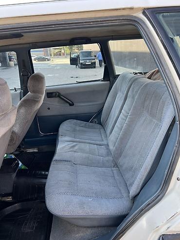 volkswagen пасат: Volkswagen Passat: 1989 г., 1.8 л, Механика, Газ, Универсал — 7