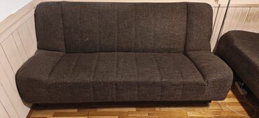 Sofe i kaučevi: Kauc (lezaj) klik-klak sistem sa makazama. Braon boja. U perfektnom — 3