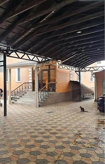 Долгосрочная аренда домов: 300 м², 6 комнат, Амбарная, Балкон застеклен, Бассейн — 2