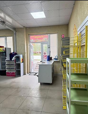 Продажа магазинов: Продажа магазинов В жилом доме, 66 м², 1 этаж — 7