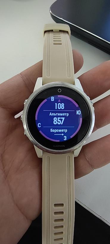 Garmin: Garmin Fenix 5S, бежевый ремешок Спортивные GPS‑часы для бега, вело — 2